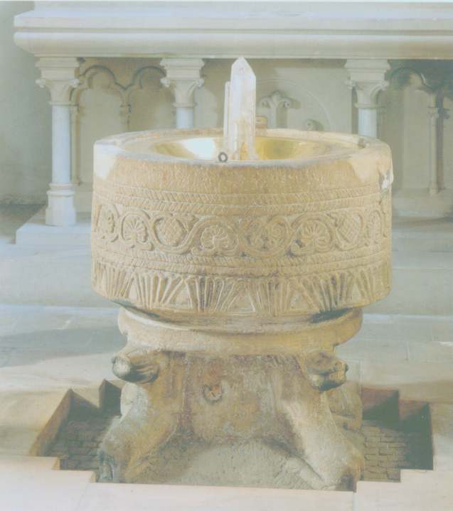 Taufstein, Bentheimer Typ, 2. Viertel 13. Jh. (26)